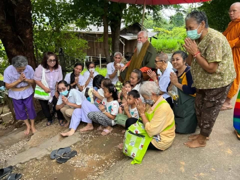 จิตเป็นตัวไปใจเป็นตัวอยู่ สติเป็นตัวระลึกรู้ ดูเข้าไปภายใน ตื่นต่อสภาพรับรู้ อยู่กับปัจจุบัน.