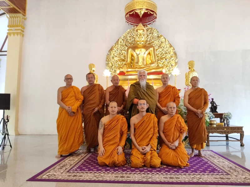 เราพึงทำคุณธรรมให้เกิดขึ้นในตนก่อน จึงค่อยสอนคนอื่น เมื่อเราปราถนาธรรมใดภายในแล้ว เราจึงปรารภธรรมนั้นแก่ผู้อื่น จะได้ไม่เป็นมุสาวาทธรรม.