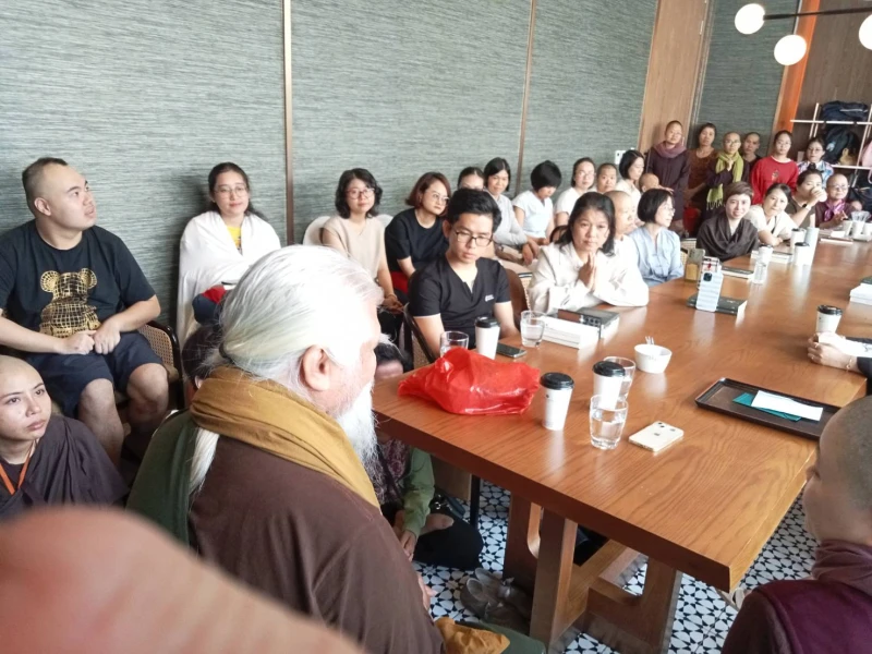 สิ่งที่อาจดูมั่นคงแน่นอนและเสมือนจริง เช่น สิ่งที่เรียกว่า ' ตัวเรา " ของเรา  นั้นเป็นเพียงสภาวะชั่วคราวของธรรมะเท่านั้น