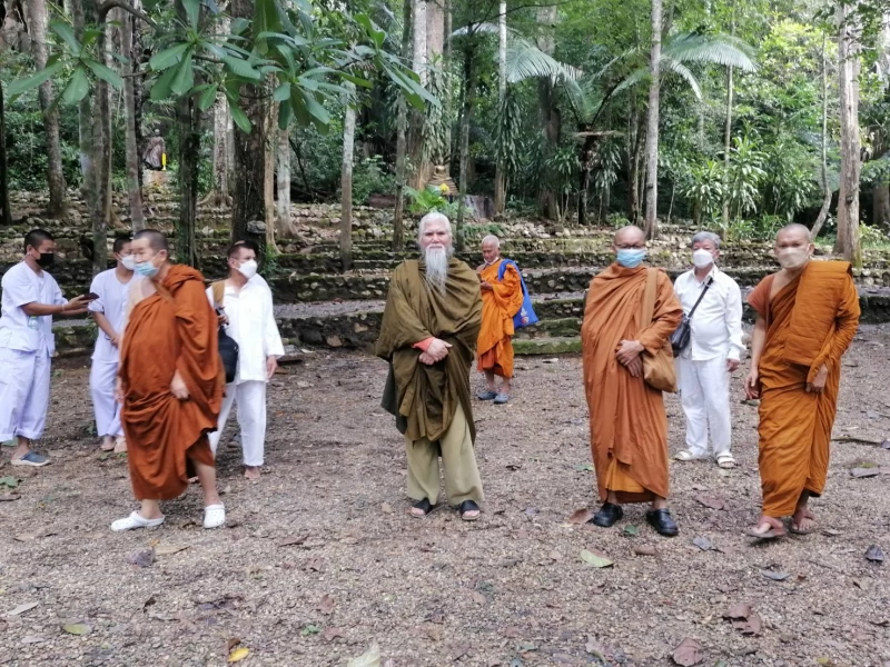 ข้าพเจ้าจะบวชจนตาย ถึงแม้จะไม่ได้อะไรมากก็ขอให้ได้รับใช้ พระพุทธองค์ พระธรรม พระสงฆ์ ไปโดยตลอด