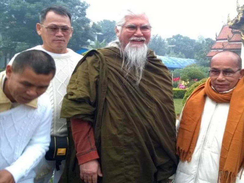 สมาธิตัวที่แท้จริงนั้น คือการดำรงตั้งมั่นความเป็นหนึ่งของจิต ไม่หวั่นไหวไม่มีอะไรมารบกวนในจิต ในทุกอริยาบท ทุกการกระทำ ทุกหน้าที่ นั่นได้ชื่อว่าการเป็นสมาธิ