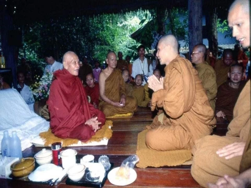 จงมองโลกเป็นของว่าง เห็นทุกอย่างเป็นธรรมดา รู้ชัดอนัตตา แล้วชีวาจะร่มเย็น