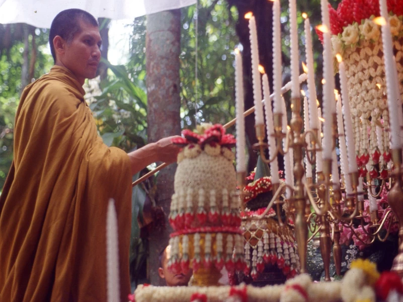 ตราบใดที่เธอไม่ทิ้งธรรม ตราบนั้นฉันไม่ทิ้งเธอ ตราบใดเมื่อเธอทิ้งธรรม ตราบนั้นเธอไม่เจอฉันตลอดกาล.