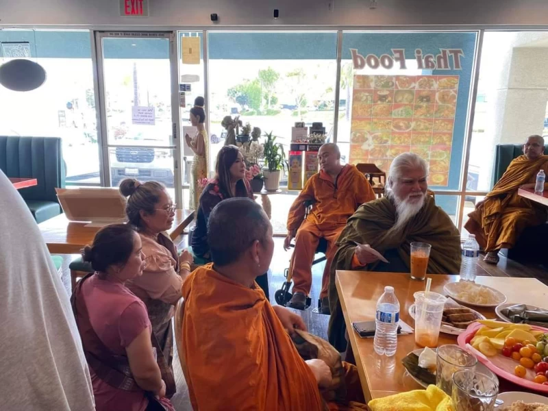 เพียงจุดสติเนื่อง ๆ และพยายามปกป้องสิ่งที่ปิดป้องด้วยการสำรวม พยายามรู้อยู่กับตัวเองให้มากที่สุด อย่าไปอยู่กับคนอื่น อย่าไปวิตกวิจารณ์คนอื่นให้มาก