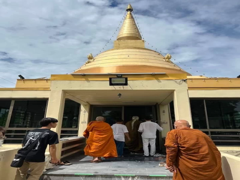 สำนักฟื้นธรรมสถาพร ป้ามาลีและชาวนครปฐม สร้างถวายพระอาจารย์ยันตระ อมโรภิกขุ.