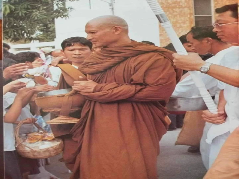 สุขหรือทุกข์อยู่ที่ใจมิใช่หรือ ถ้าใจไม่ยึดถือก็เบาสบายเป็นอย่างยิ่ง ถ้าหมดความยึดมั่นถือมั่น จนใจว่างกระจ่างใสภายในจริง